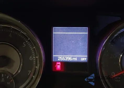 2013 Chrysler Town & Country Touring z USA, uszkodzony, nr VIN 2C4RC1BG5DR696431